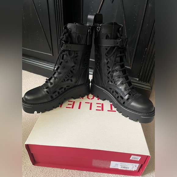 Valentino Garavani Atelier San Gallo 08 Edition Leather Combat Boots - size 37 - Picture 5 of 8